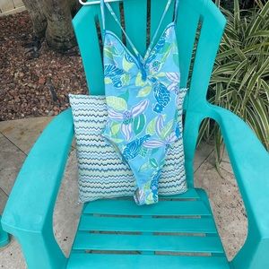 💗Lily Pulitzer💗Tropical 🏝️one piece bathing suit☀️